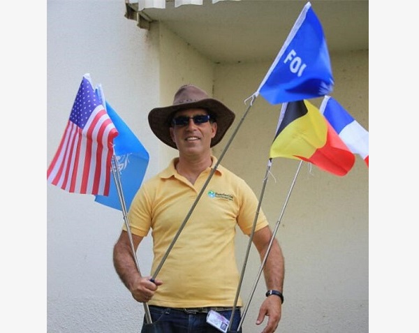 tour guide flag size